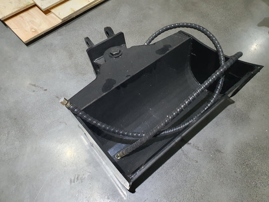 Cfgindustrial Tilt Bucket 24" 32“ and 40” for Mini Excavators | 12EX-QXD