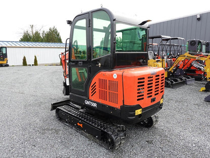Cfgindustrial 2.5 Ton Mini Excavator with Rato 825 21kW Engine & Hydraulic Thumb | QNT50R