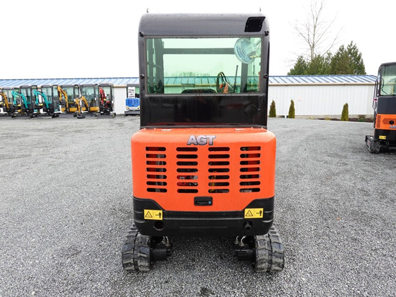 Cfgindustrial 2.5 Ton Mini Excavator with Rato 825 21kW Engine & Hydraulic Thumb | QNT50R