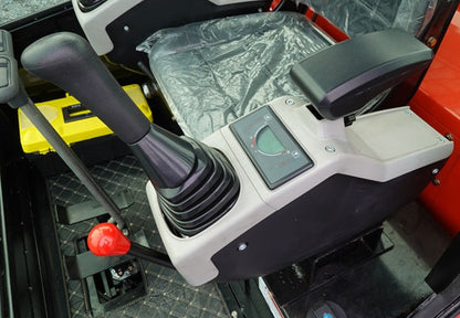 Cfgindustrial 2.5 Ton Mini Excavator with Rato 825 21kW Engine & Hydraulic Thumb | QNT50R