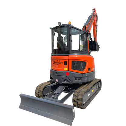 Cfgindustrial 4 Ton Mini Excavator with Kubota D1703 Engine with Hydraulic Thumb | CFG-40UF