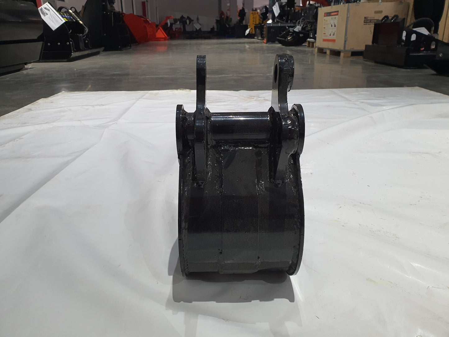 Cfgindustrial New 8 in Toothless Bucket withoutTeeth 200MM for 1-2 ton Mini Excavator | 12EX-WD08B