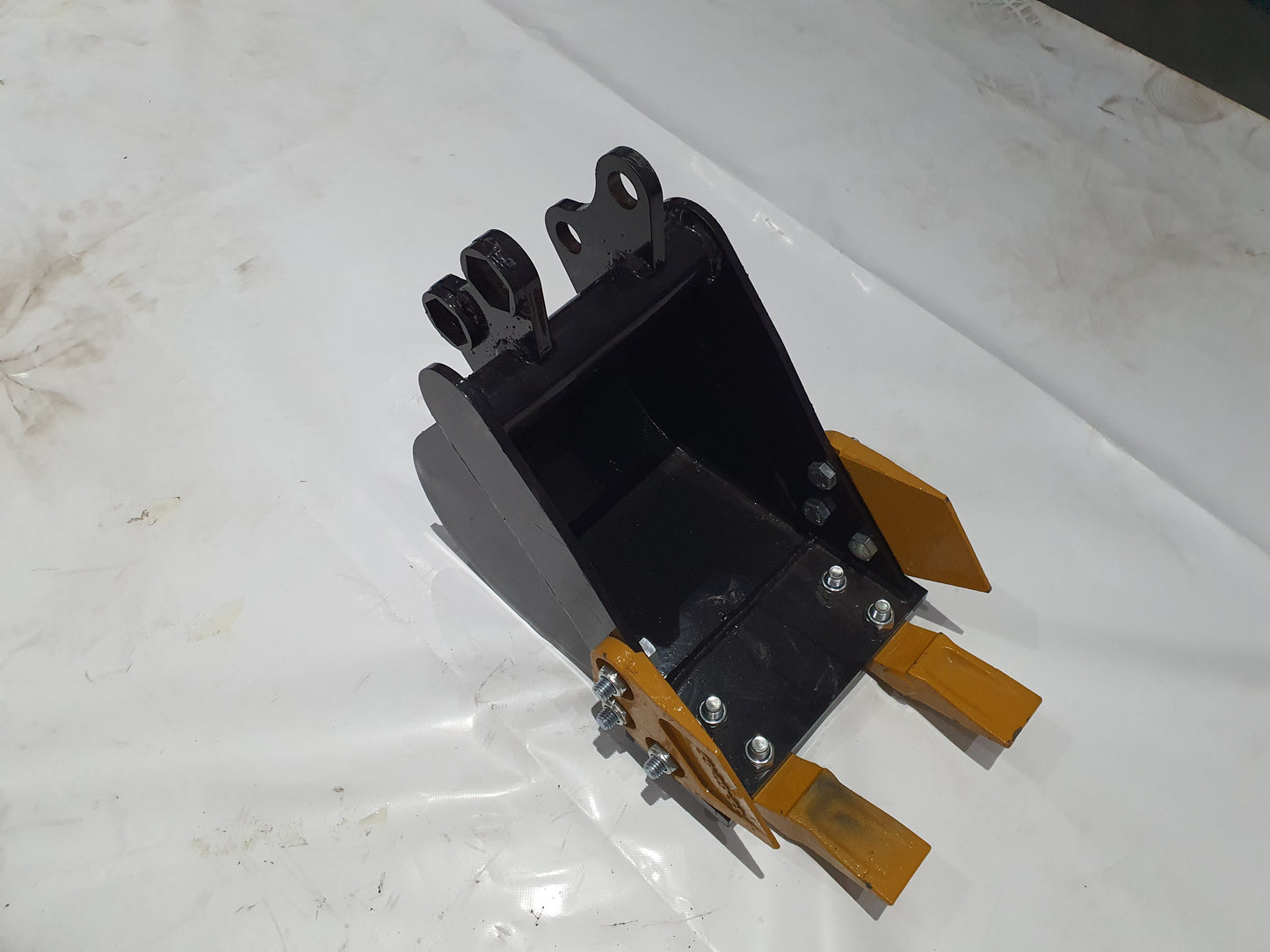 Cfgindustrial 12in Tooth Bucket with Teeth For H12/QH12 Mini Excavator Digger Attachment | AGT-12EX-WD12