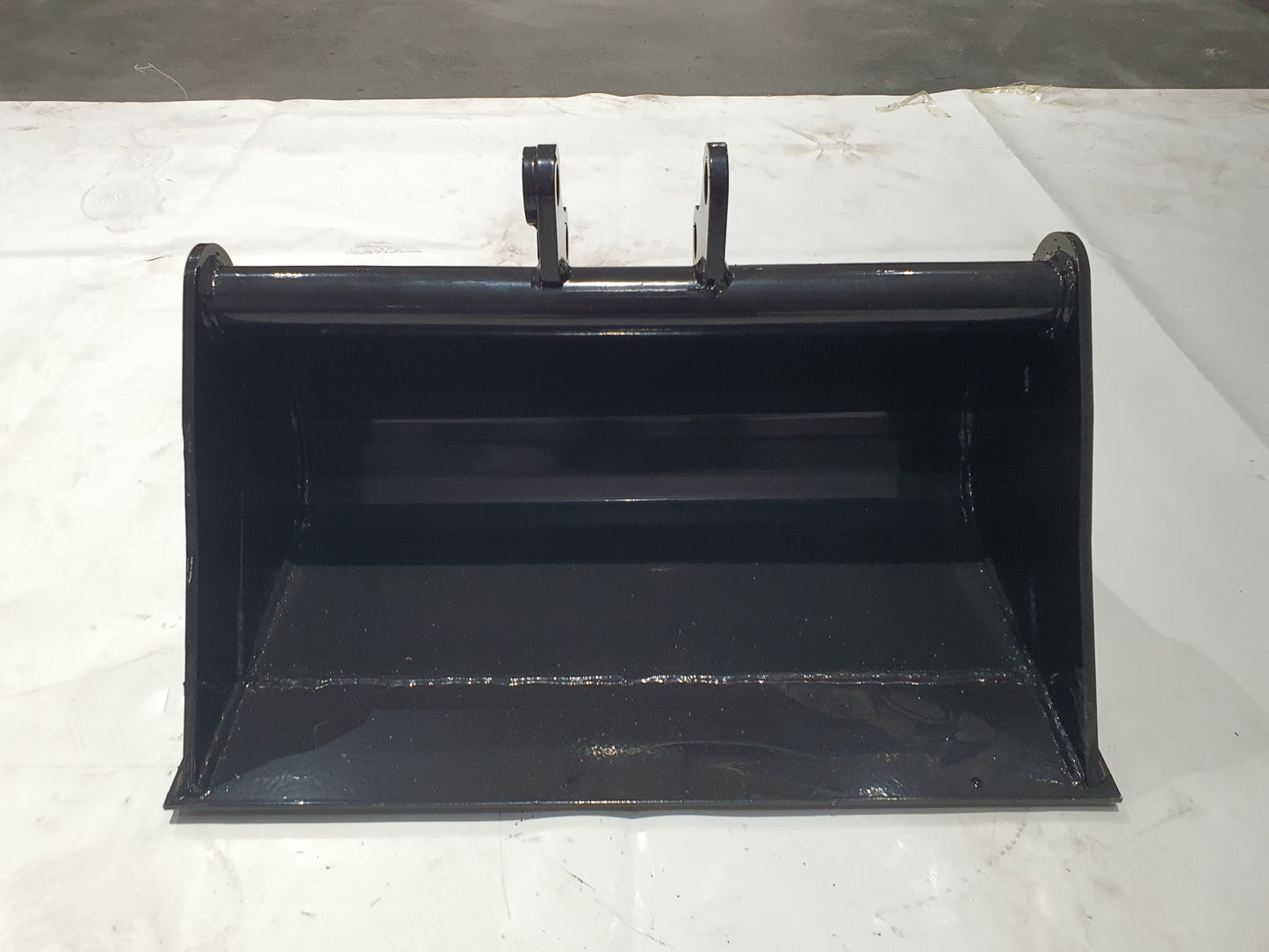 Cfgindustrial 500mm 20" Excavator Bucket without Teeth for Mini Excavator | AGT-12EX-WD20B