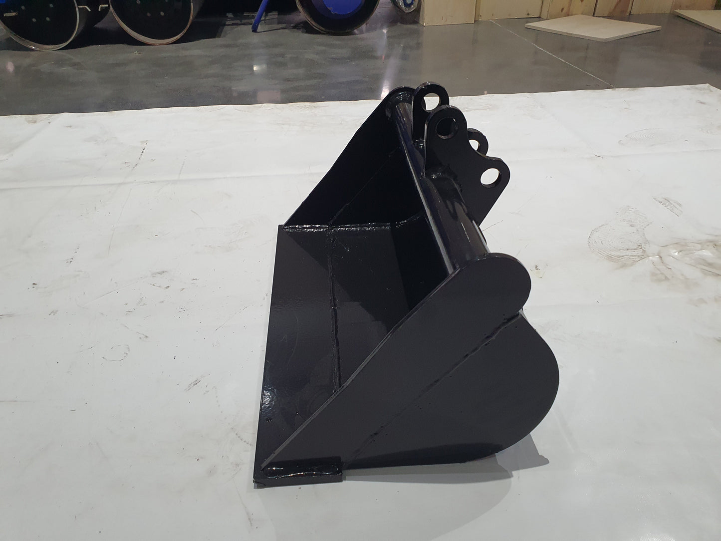 Cfgindustrial 500mm 20" Excavator Bucket without Teeth for Mini Excavator | AGT-12EX-WD20B