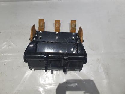 Cfgindustrial 16" Bucket With Teeth For Mini Excavators | AGT-12EX-WD16