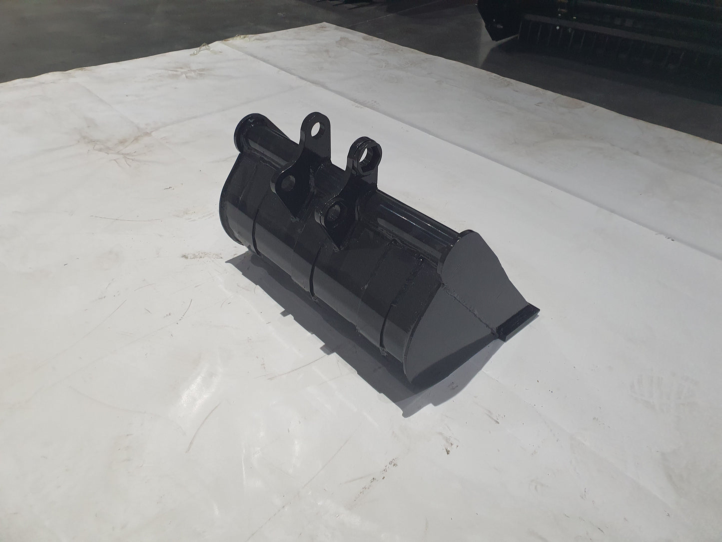 Cfgindustrial 40in Toothless Bucket Attachment without Tooth for 1 Ton & 2 Ton Mini Excavator | AGT-12EX-WD40B