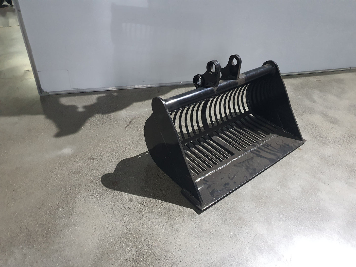 Cfgindustrial 24" Riddle Bucket Skeleton Bucket For 1-2 Ton Mini Excavators | AGT-12EX-LD24B