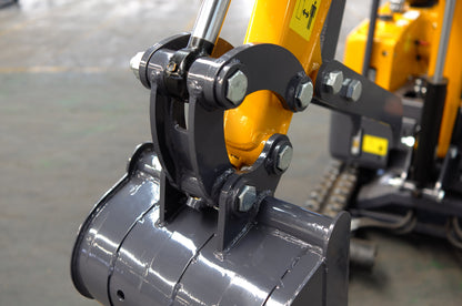 Cfgindustrial 1.2 Ton Mini Excavator Digger with 23 HP Rato Engine & Hydraulic Thumb | MX20R
