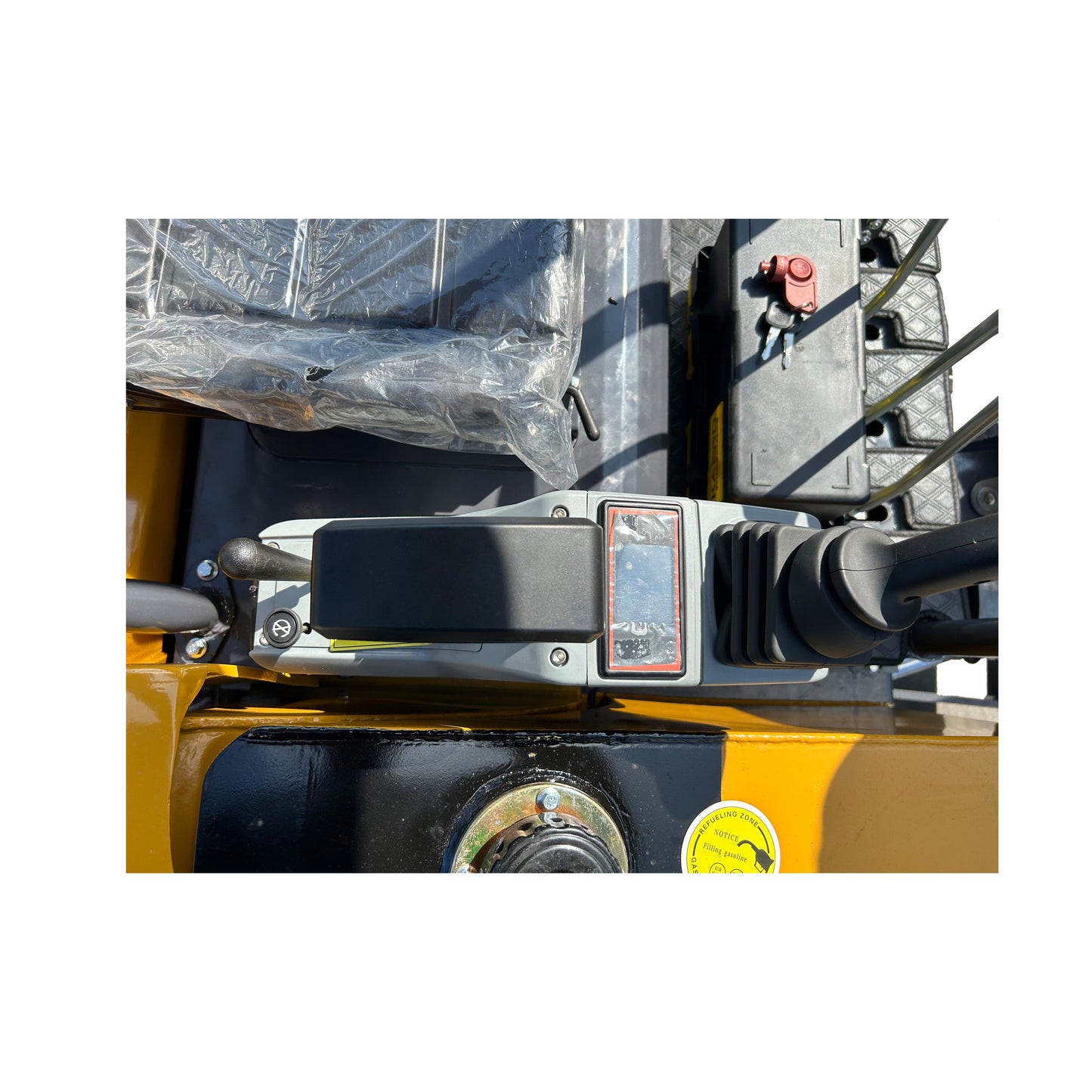 Cfgindustrial 2 Ton Mini Hydraulic Excavator with Cab, Rato 825 Gasoline Engine | MX50R