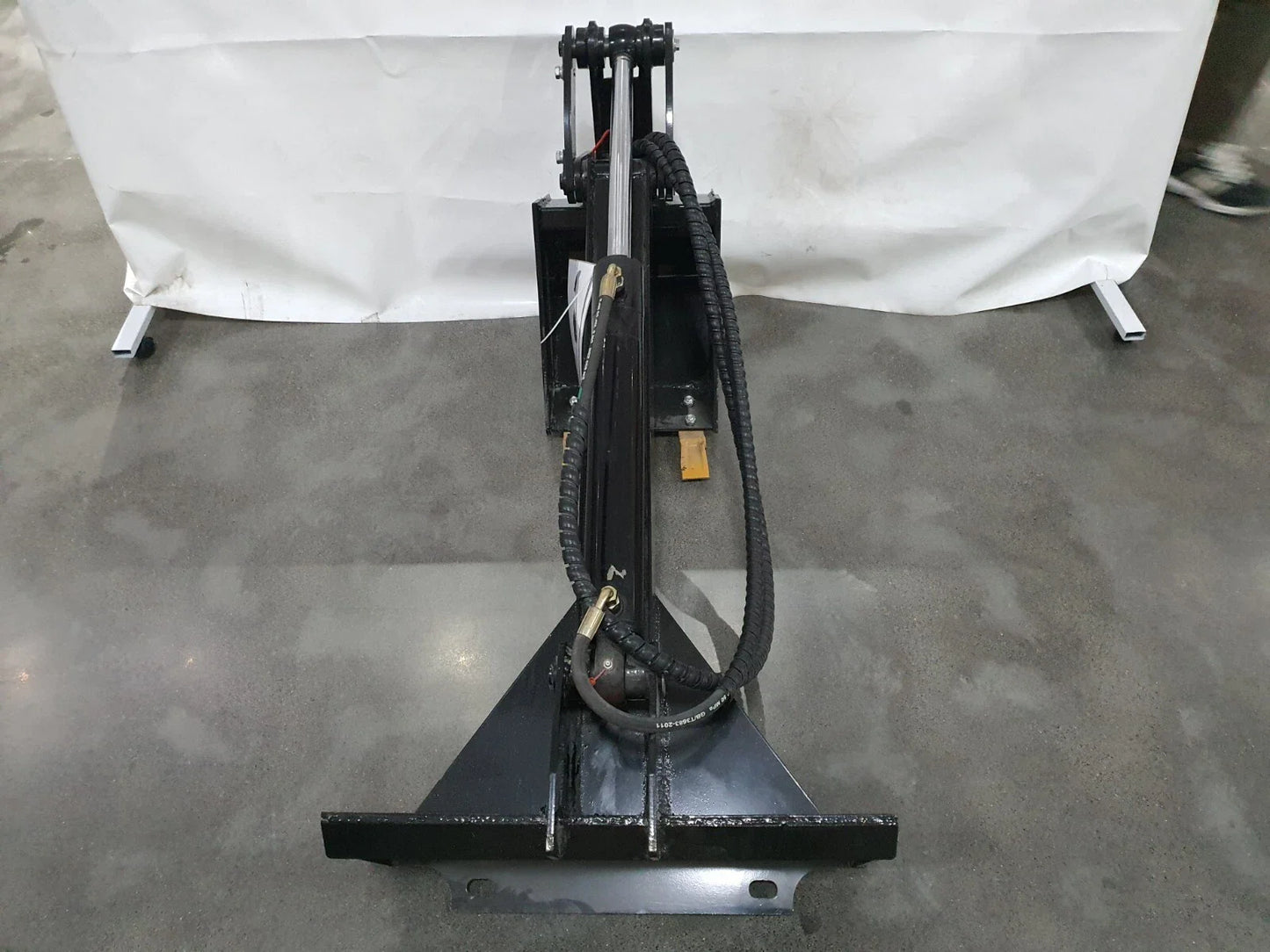 Cfgindustrial 12" Digger Bucket Single Arm Digger Attachment for Mini Skid Steer | M-DRG