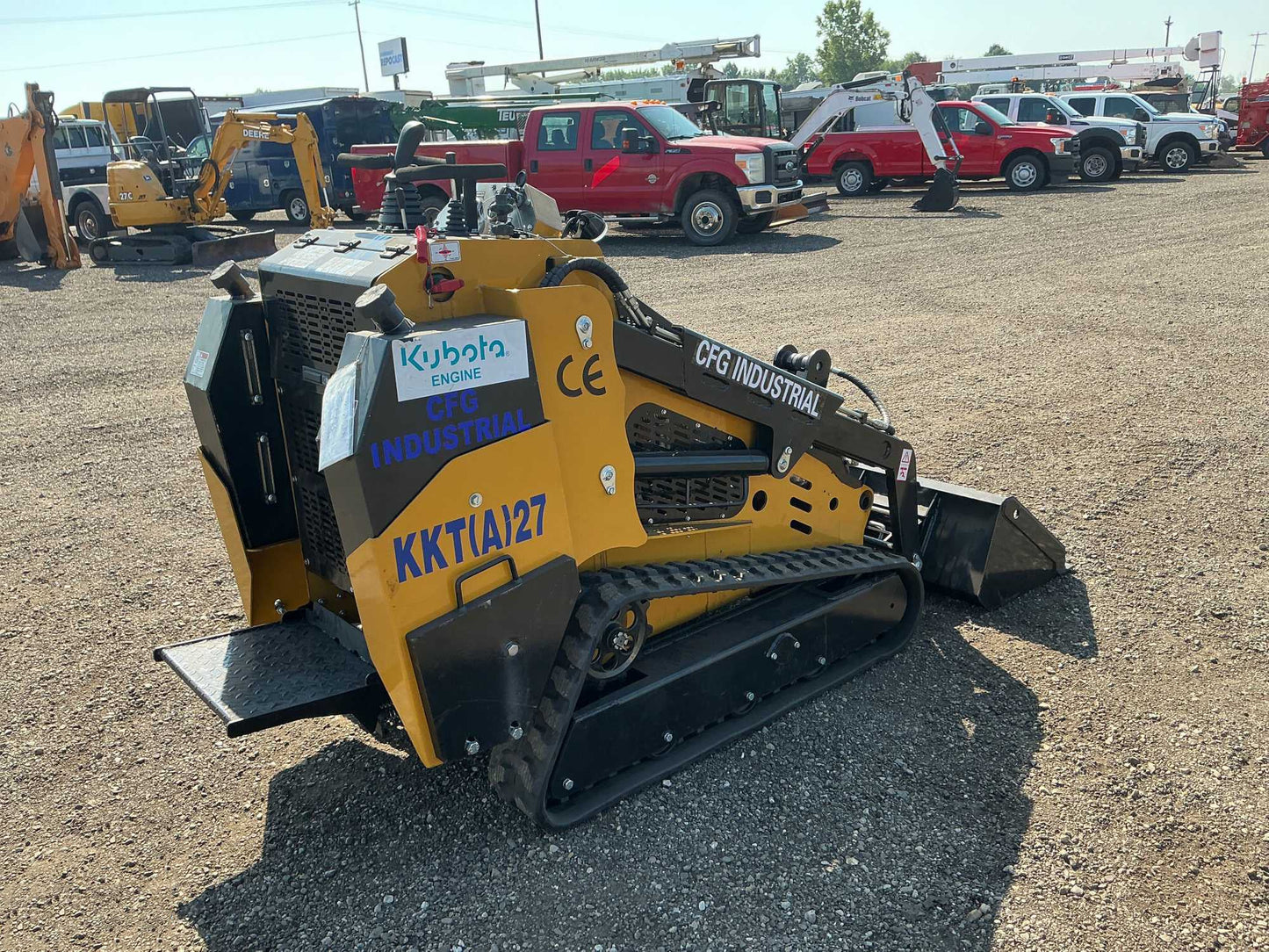 Cfgindustrial Mini Skid Steer Loader Crawler Diesel Kubota Engine | CFG KKT27