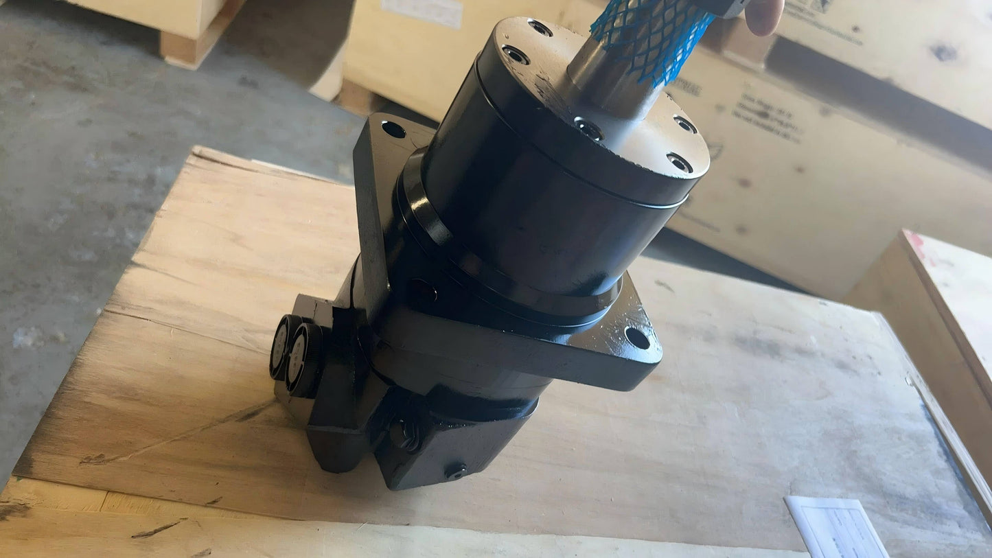 Cfgindustrial Drive Motor for 1-1.5 Ton Mini Excavators | AGT-12TMOTOR