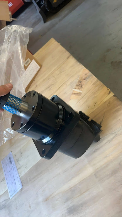 Cfgindustrial Drive Motor for 1-1.5 Ton Mini Excavators | AGT-12TMOTOR