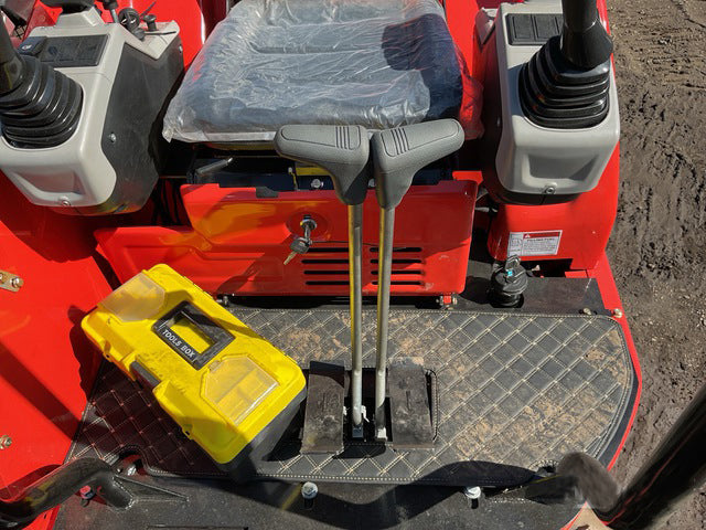 Cfgindustrial 2.8 Ton Kubota Diesel Engine Mini Excavator w/ Enclosed Cab | QK30K