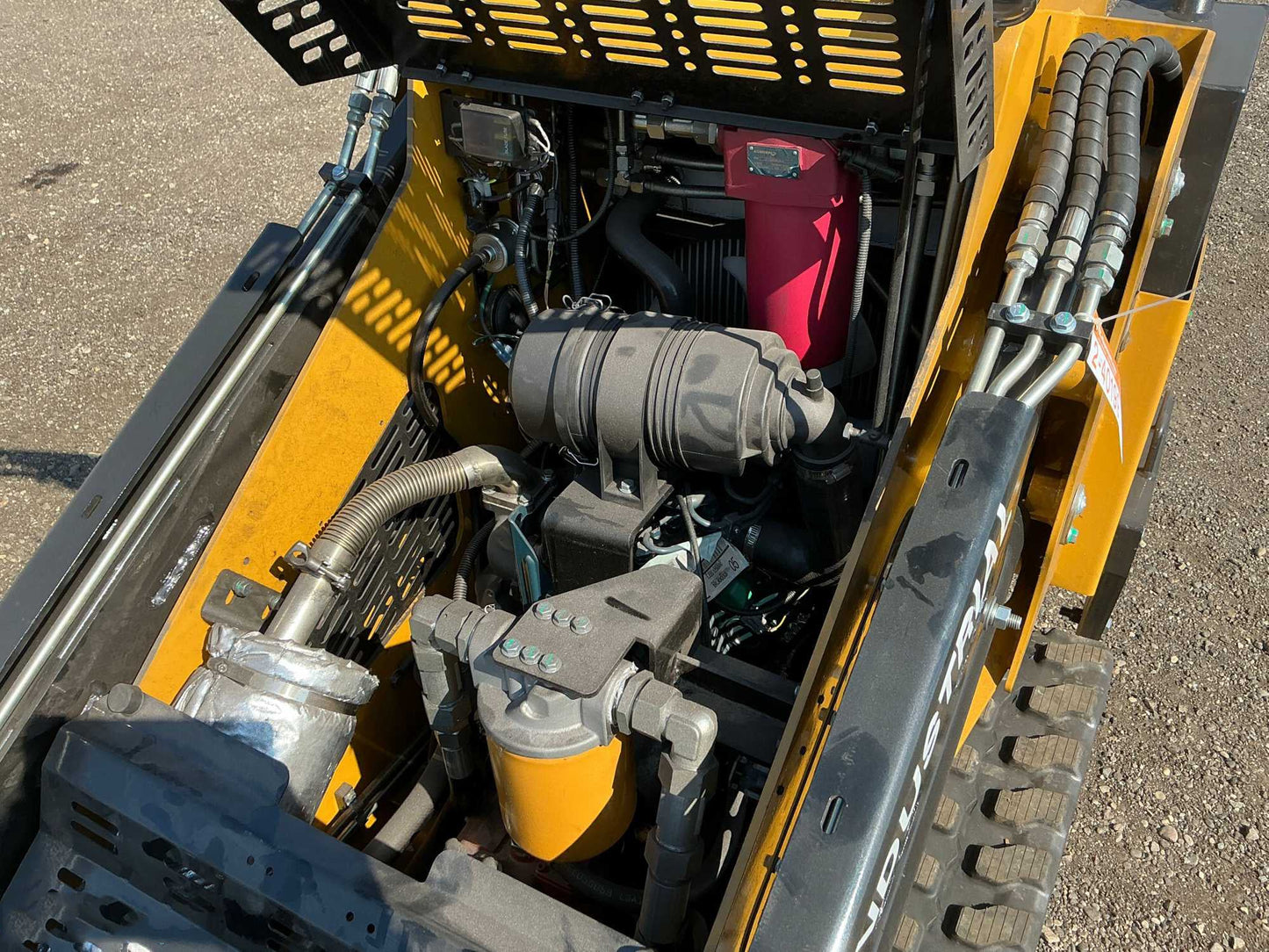 Cfgindustrial Mini Skid Steer Loader Crawler Diesel Kubota Engine | CFG KKT27