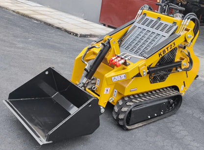 Cfgindustrial 1 Ton Mini Skid Steer Track Loader with B&S Gas Engine | CFG-KBT23