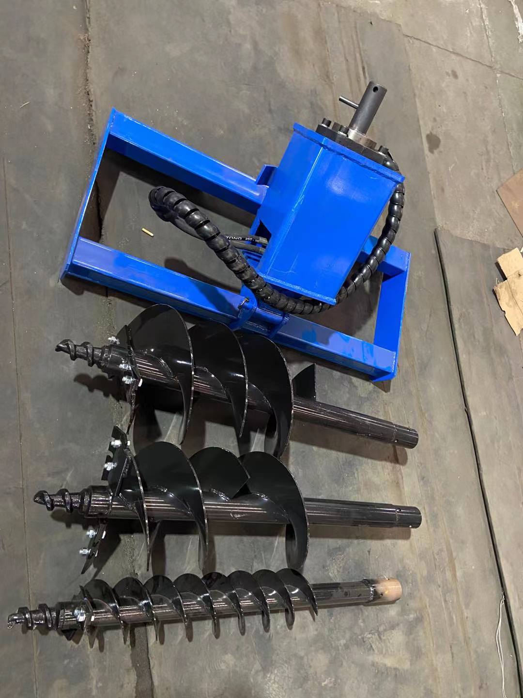 Cfgindustrial Heavy Duty Skid Steer Hydraulic Auger Attachment with 6", 12" & 14" Bits | AGT-SSECAG-Y-BL