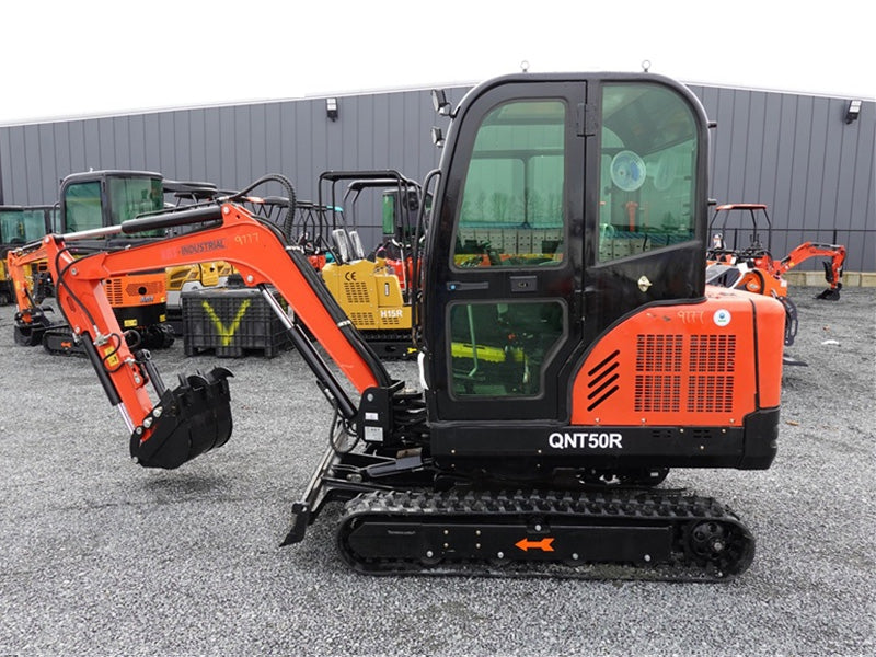 Cfgindustrial 2.5 Ton Mini Excavator with Rato 825 21kW Engine & Hydraulic Thumb | QNT50R