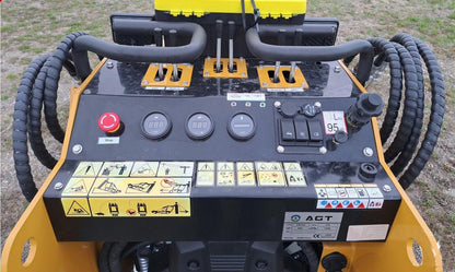 Cfgindustrial 1 Ton Mini Crawler Skid Steer with 23HP RATO R740 EPA Engine | CRT23