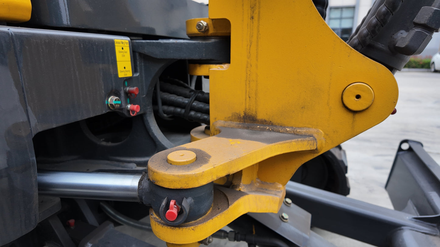 Cfgindustrial 2.8 Ton Yanmar Diesel Engine Mini Excavator with Hydraulic Thumb | CFG-STE35SR