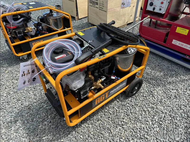 Cfgindustrial 3000 PSI Hot Water Pressure Washer | HPW3000-1