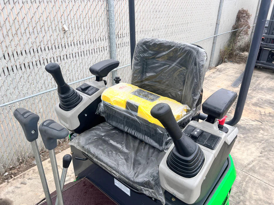 Cfgindustrial 1 Ton Mini Excavator with B&S Engine w/ Hydraulic Thumb & Swing Boom | KX12-CB