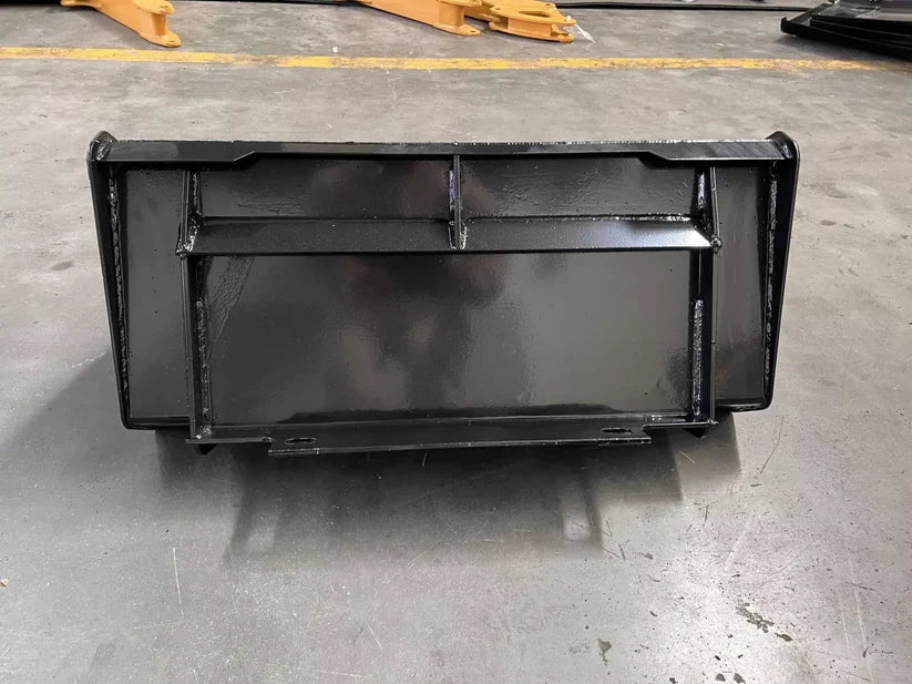 Cfgindustrial 32" Toothless Bucket for Mini Skid Steer Loader | AGT-M-BK32