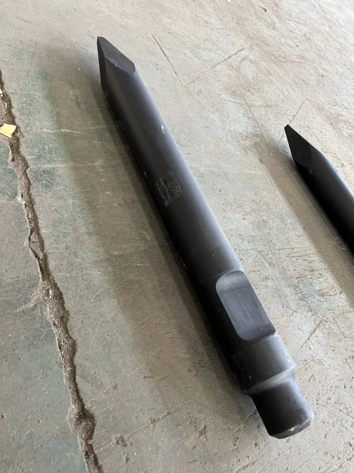 Cfgindustrial 68mm Hydraulic Breaker Chisel for SSHH-680A Skid Steer Hammer Attachment | AGT-BHDRILLPIPE68